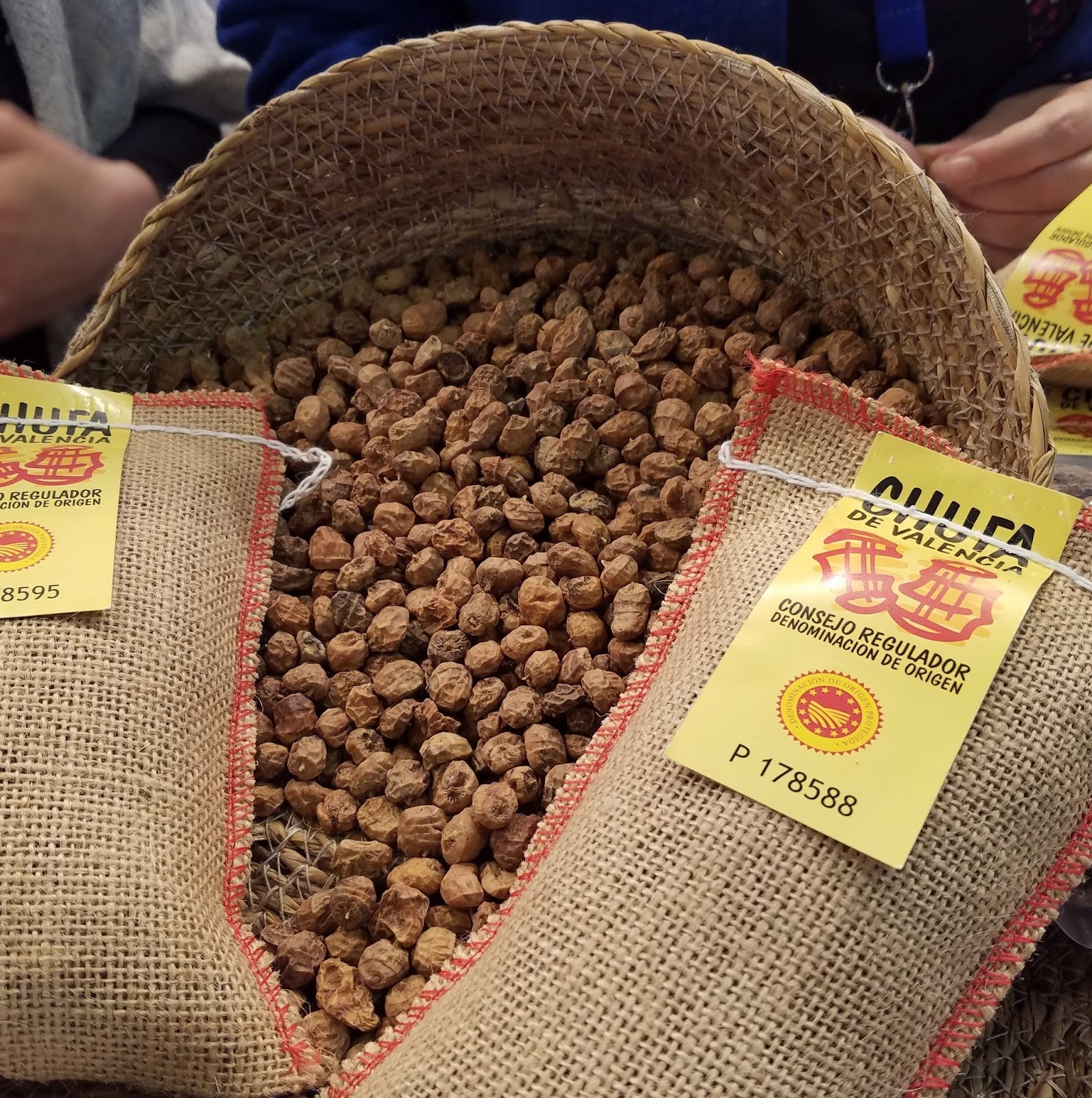 Tigriniai riešutai „Chufa de Valencia“ PDO